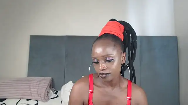 Jah-Queen's cam snapshot