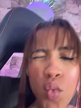 samiacooper25 live sex cam