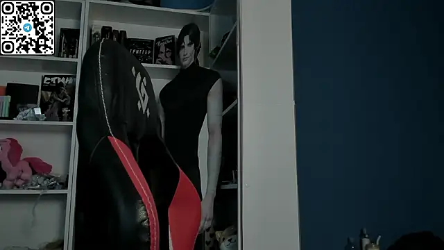 Holy_Mistress_S's cam snapshot