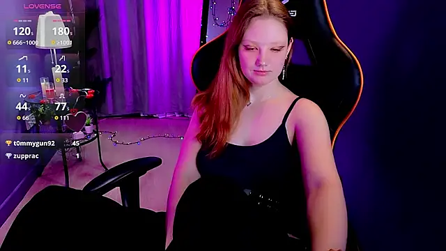 Your_lilith_'s cam snapshot