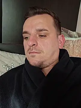 Huge_cock22cm live sex cam