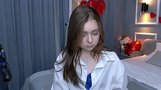 NatalieCroft live sex cam