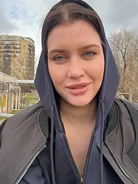 KikiWatson live sex cam