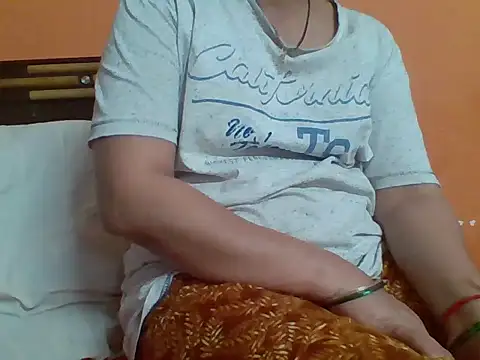 Marathi_q4een01's cam snapshot