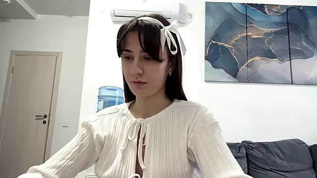 LilyMonson's cam snapshot