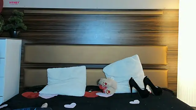 AriianaDoll's cam snapshot