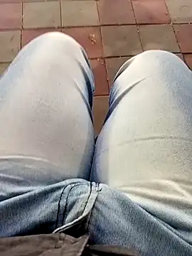 Horny-boyyy live sex cam