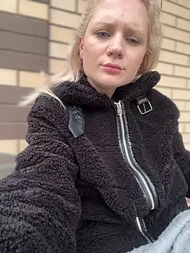 BlondeDoll_ live sex cam