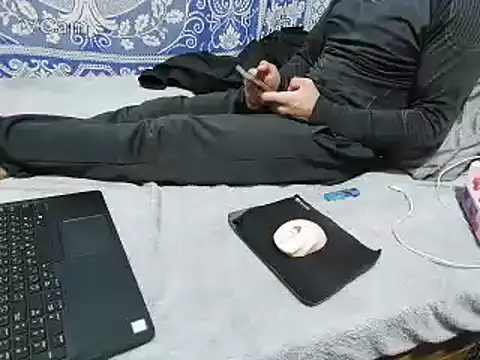 yazin19 live sex cam