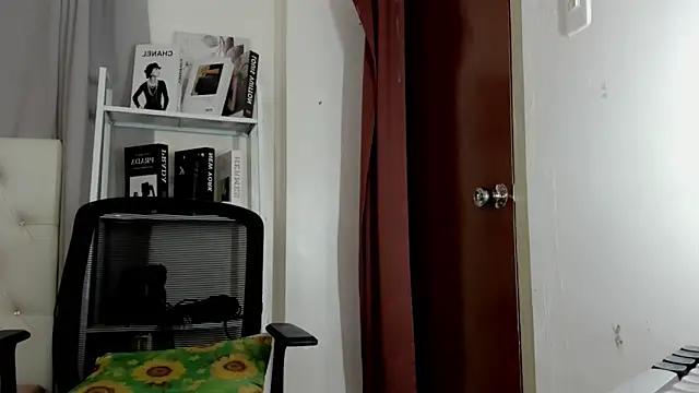 CandySweetCock live sex cam