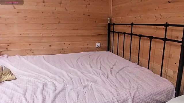 shanti_fo's cam snapshot