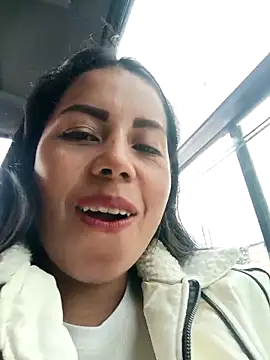 _andrea30 live sex cam