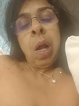 NakedMILFx's cam snapshot