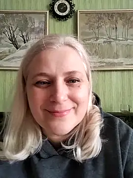 NyushaLollipop's cam snapshot