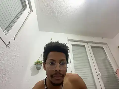 BullBreeder live sex cam