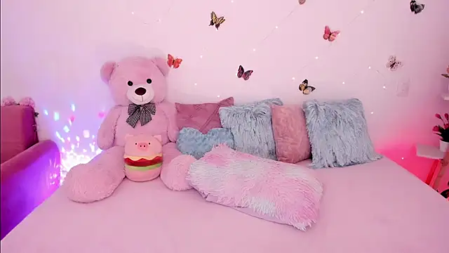 Zara_uwu_ live sex cam