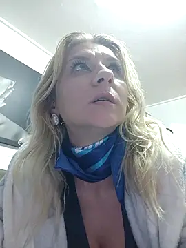 KaylinJan live sex cam