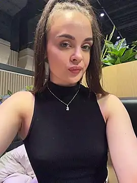 KristiRich live sex cam