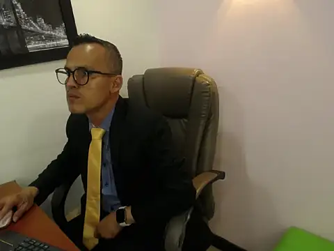 Oswalldo__ live sex cam