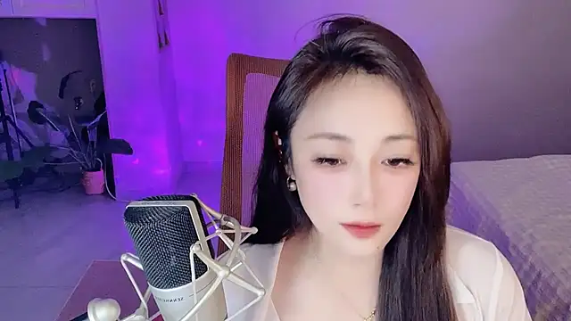 Daisy-77 live sex cam