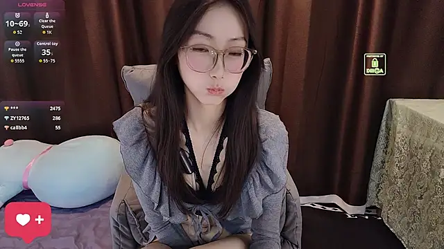 Queenbb88 live sex cam