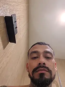 Cnutt310 live sex cam