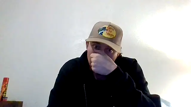 Tallhungandcloudy's cam snapshot