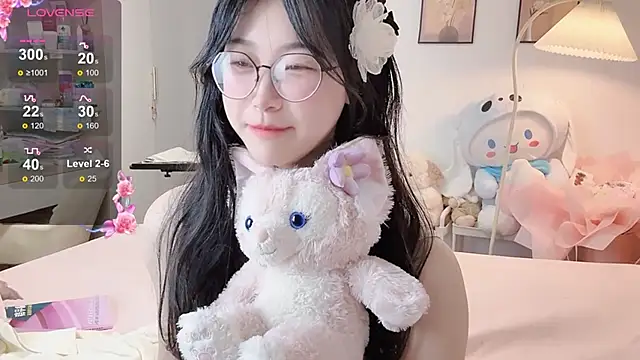 Luminous4173 live sex cam