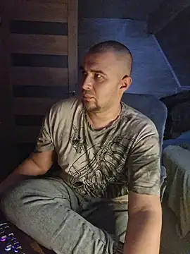 Foxyshaved live sex cam