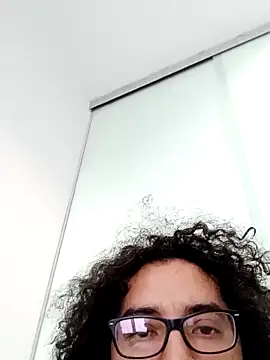 Batou1683 live sex cam