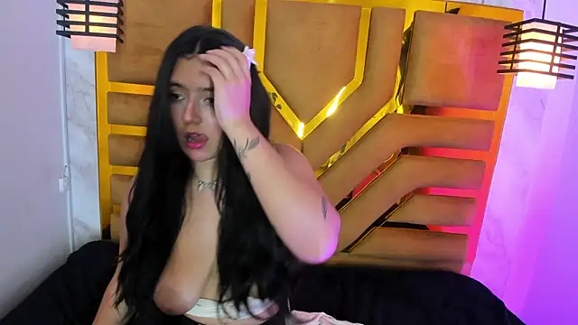 Miss_Scarlett22's cam snapshot