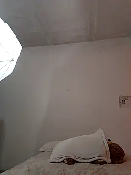 __Emma__11__Lecat_'s cam snapshot