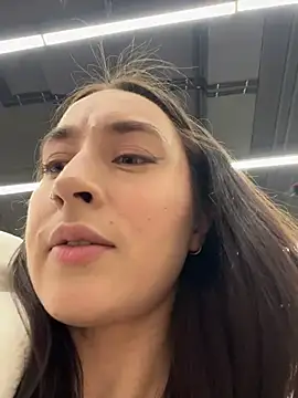 Holly_Play live sex cam