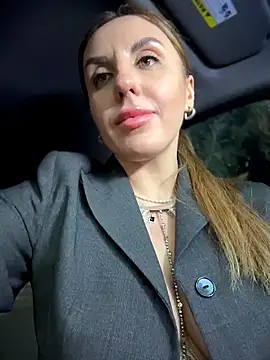 MilfNextDoor20 live sex cam