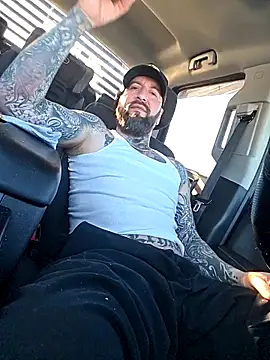 Beardedtattood live sex cam