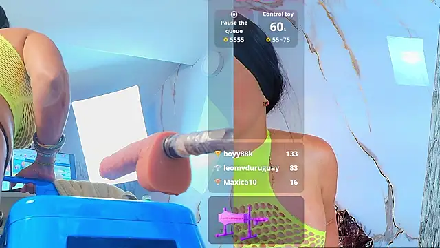 Isis_car0lina's cam snapshot