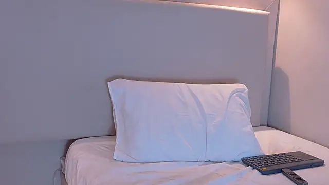 IrisRios's cam snapshot