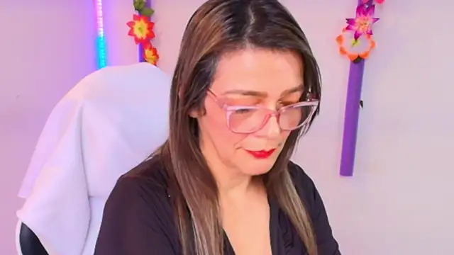 Carol_Miss2's cam snapshot