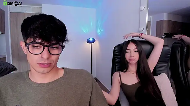 Mikeyvioleta_ live sex cam