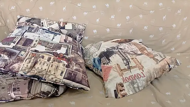 pussygold88 live sex cam