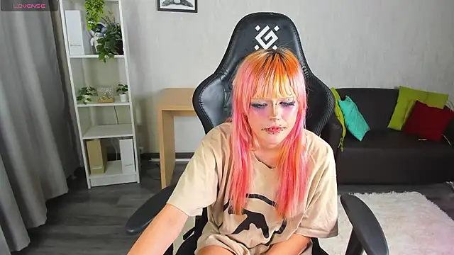 Mika_Vatashi's cam snapshot