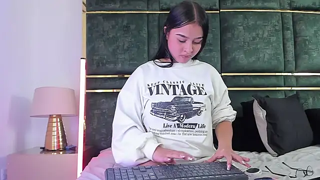 GaelyCoral's cam snapshot