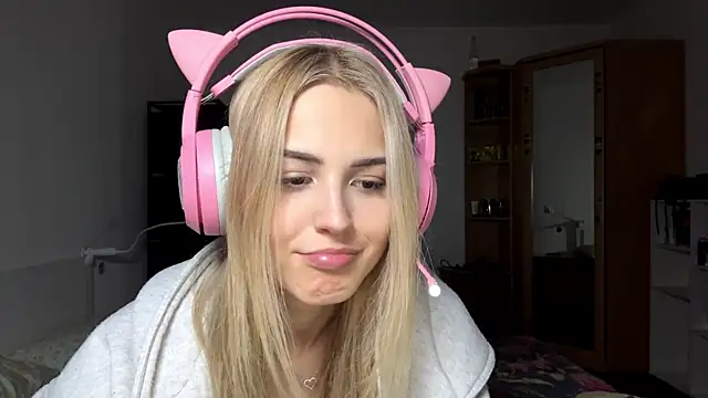 Evva_mayy's cam snapshot