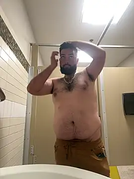 bigdickgio6923 live sex cam