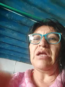 clarita_01's cam snapshot