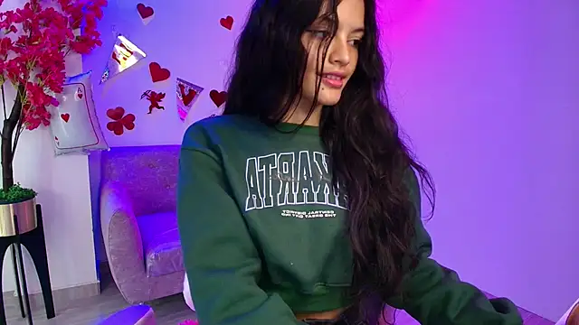 Maddie_T18 live sex cam