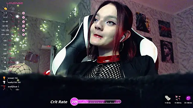 KittiHitty live sex cam