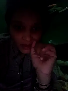 Hoty_girl_143's cam snapshot