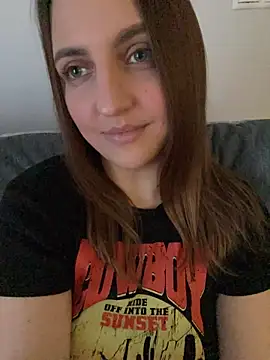 AliceDesmee live sex cam