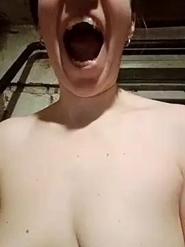 Calibers2932 live sex cam